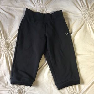 Nike black capri leggings medium